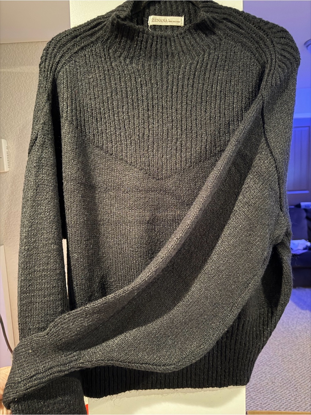 Zenana Outfitters Black Ribbed Crewneck Sweater